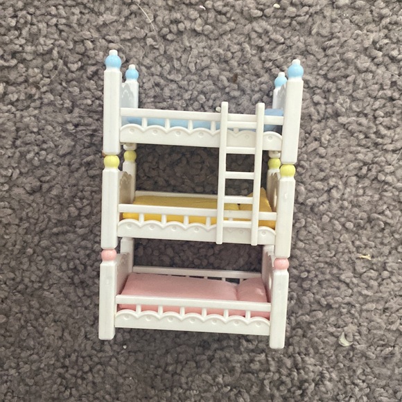 Calico Critter Bed Set and other toys - Picture 2 of 4